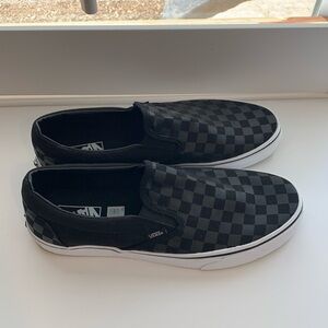 LIKE NEW Slip on -Vans